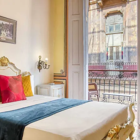 Hostal Balcones Muralla-2